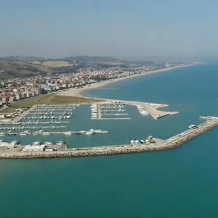Livia アパート *
